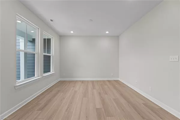 Suffolk, VA 23435,302 Rhapsody DR