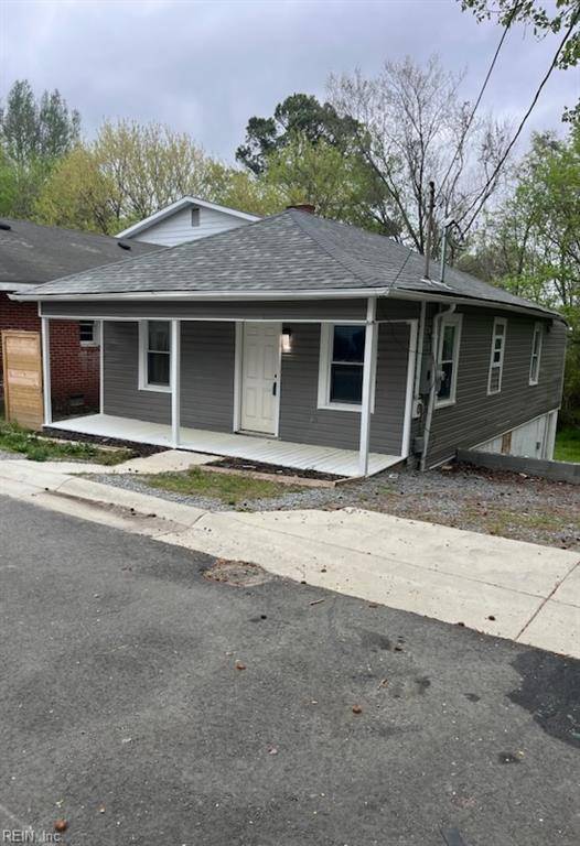 124 S 10th ST, Suffolk, VA 23434