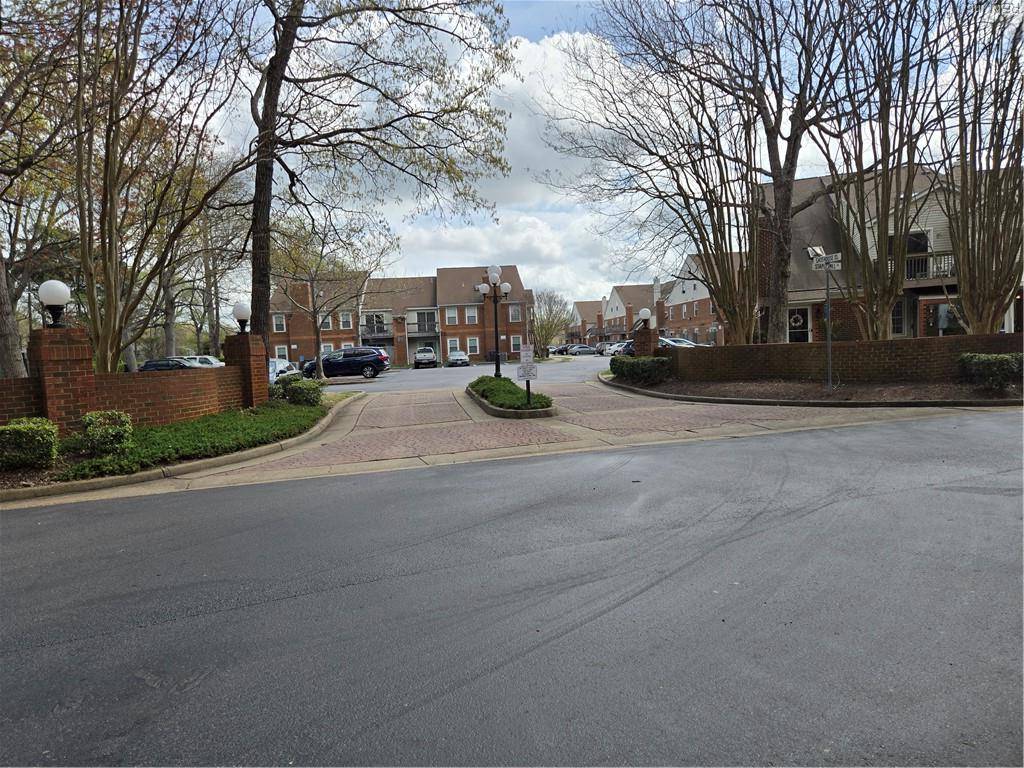 5088 Gatehouse WAY, Virginia Beach, VA 23455