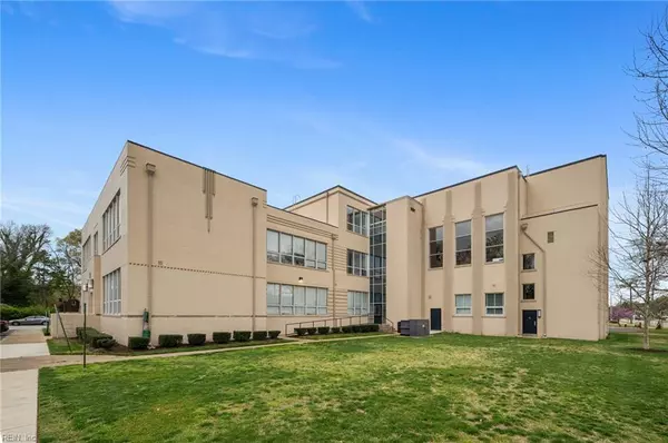 Hampton, VA 23661,200 Claremont AVE