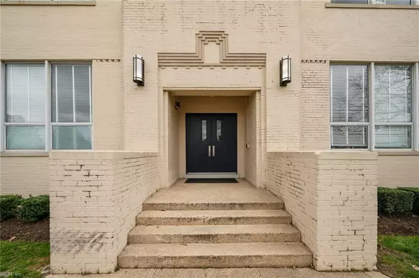 Hampton, VA 23661,200 Claremont AVE