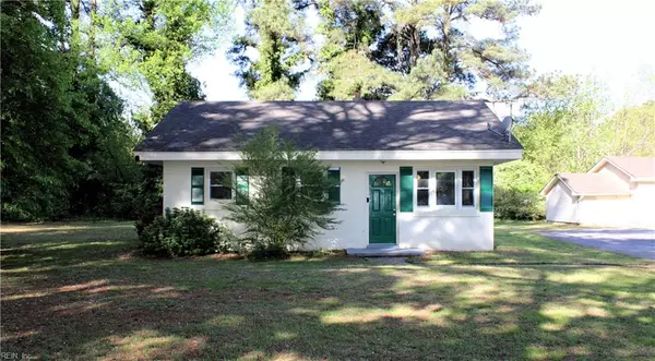 724 Humphries LN, Chesapeake, VA 23322