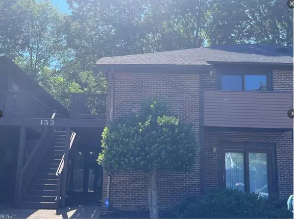 153 Windsor Castle DR #G, Newport News, VA 23608