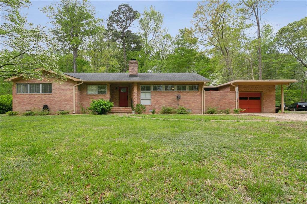 108 Artillery RD, Yorktown, VA 23692