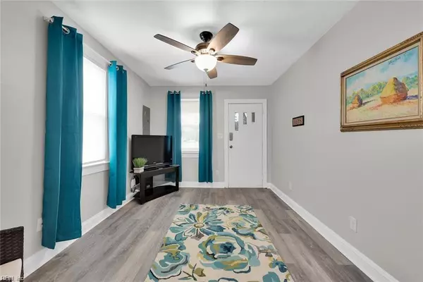 802 Powhatan PW, Hampton, VA 23661