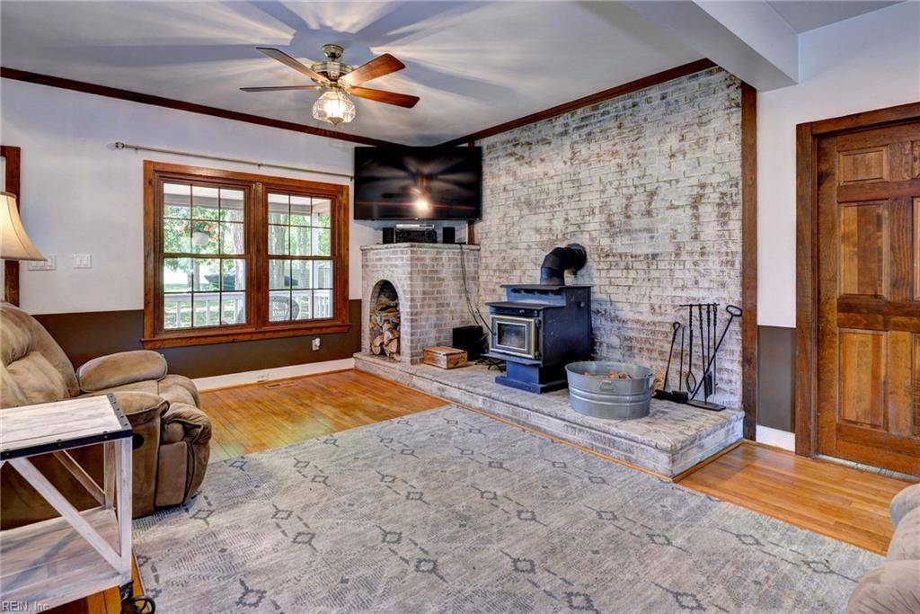 Gloucester, VA 23061,7814 O Neil RD