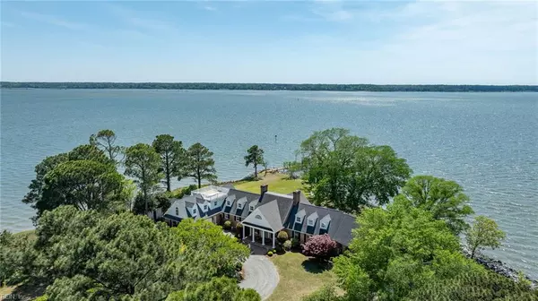 6454 Carmines Island LN, Hayes, VA 23072