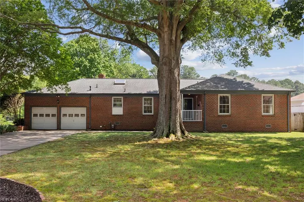 Newport News, VA 23602,611 Windemere RD