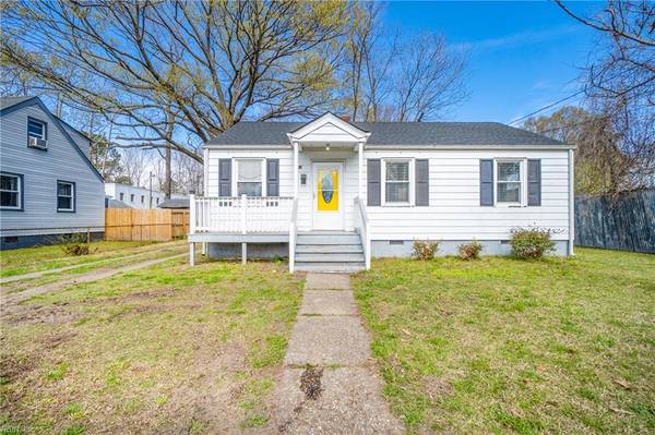 1009 De Gaule ST, Newport News, VA 23605