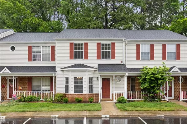 205 Wrought Iron BND, Yorktown, VA 23693