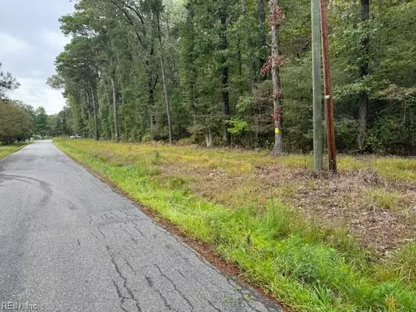 3+AC Rowe Creek LN, Hayes, VA 23072