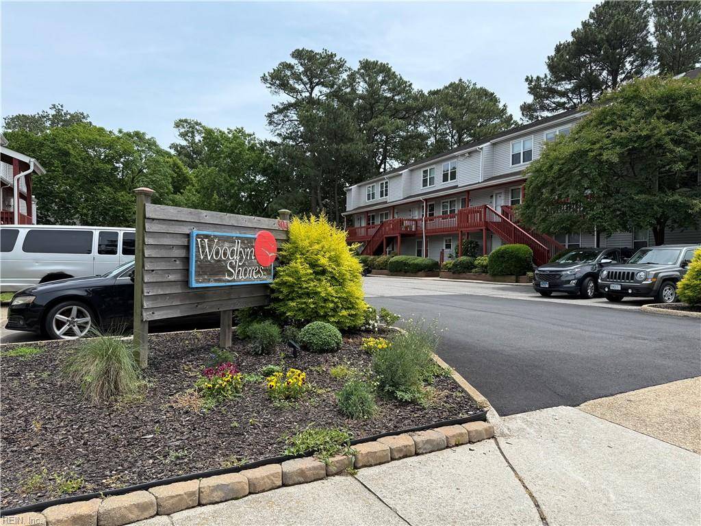 500 Barberton DR #204, Virginia Beach, VA 23451