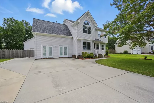 433 Cedar Pointe LN, Chesapeake, VA 23323