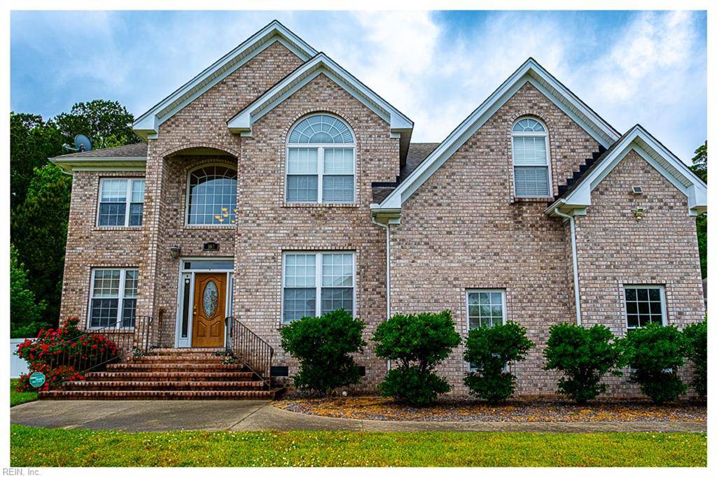 100 Golden Sunset LN, Suffolk, VA 23435