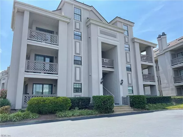413 Harbour PT #102, Virginia Beach, VA 23451