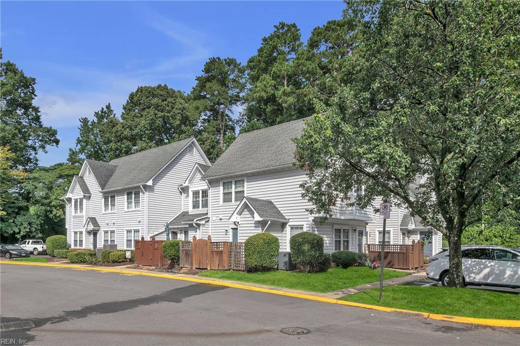 Chesapeake, VA 23320,404 Camberley WAY #K