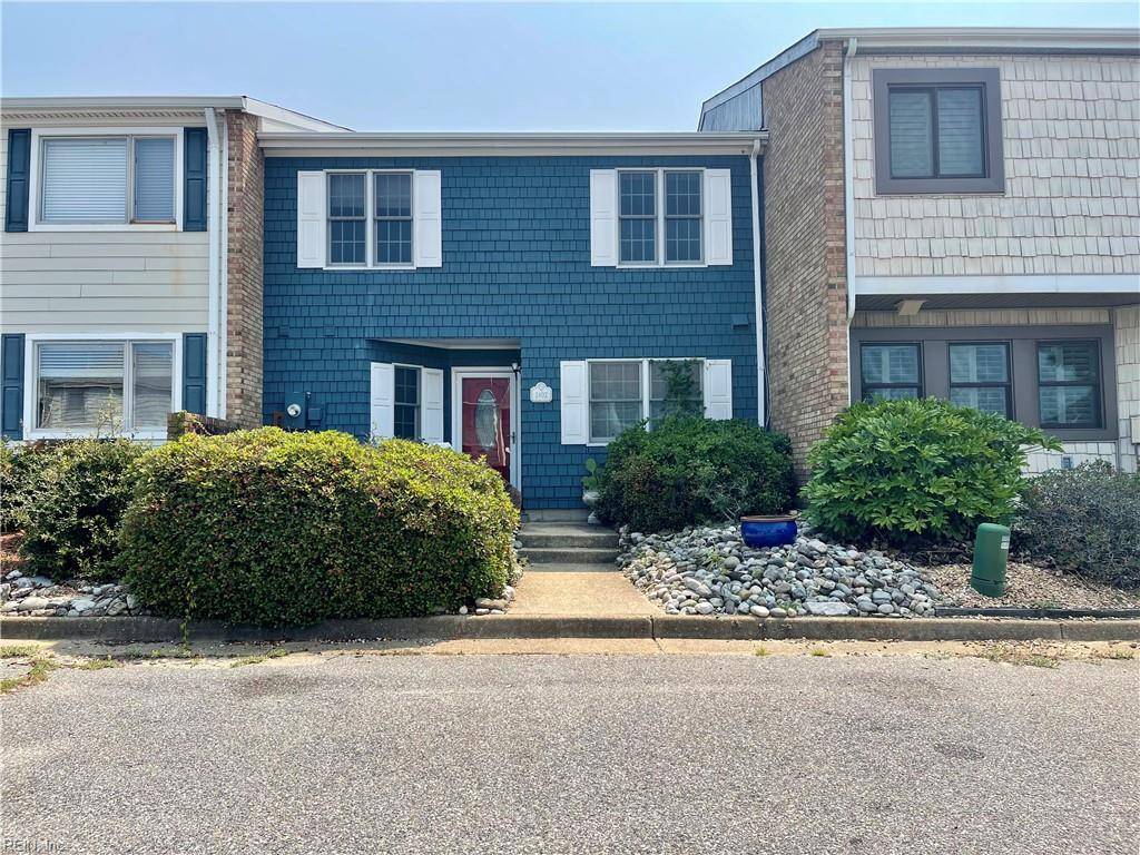 2402 Whaler CT, Virginia Beach, VA 23451