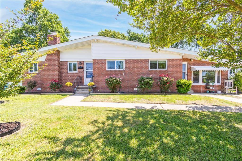 708 Houdon LN, Virginia Beach, VA 23455