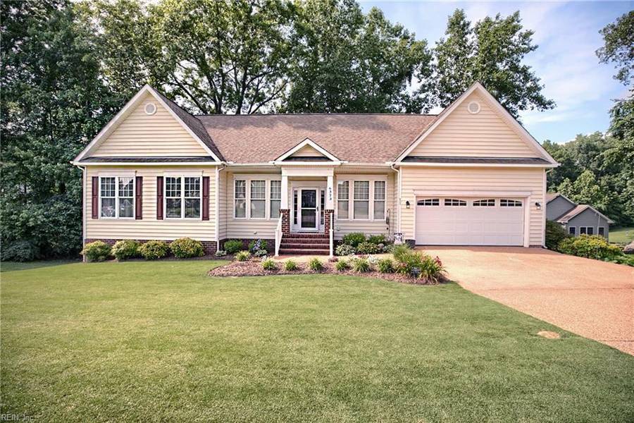6323 Janice CT, Gloucester, VA 23061