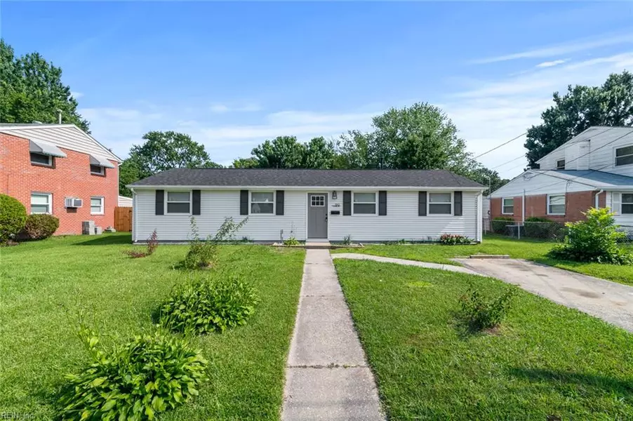 1512 Cronin DR, Hampton, VA 23663