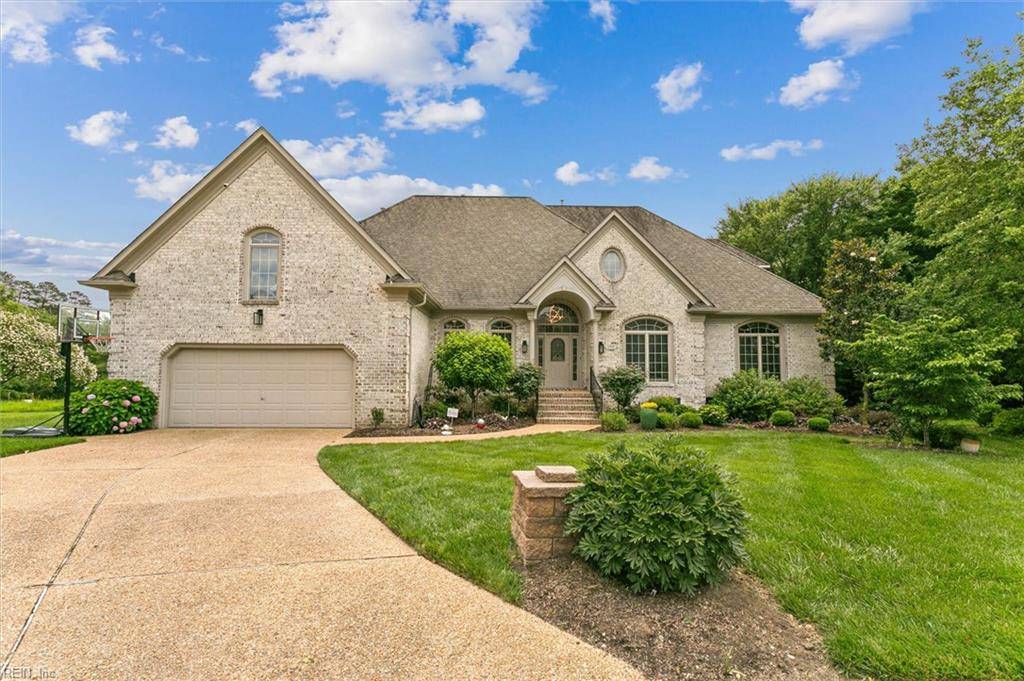 100 Fairway LN, Yorktown, VA 23693