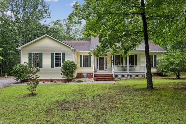 3 Point Cove LN, Hardyville, VA 23070
