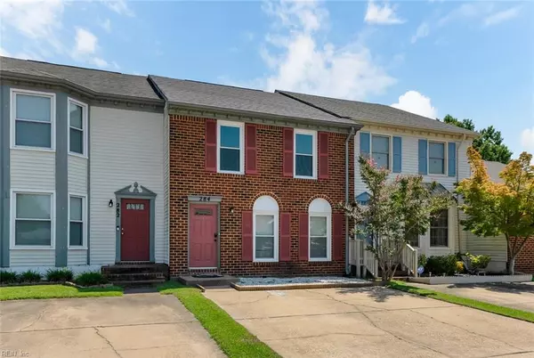284 Windbrooke LN, Virginia Beach, VA 23462
