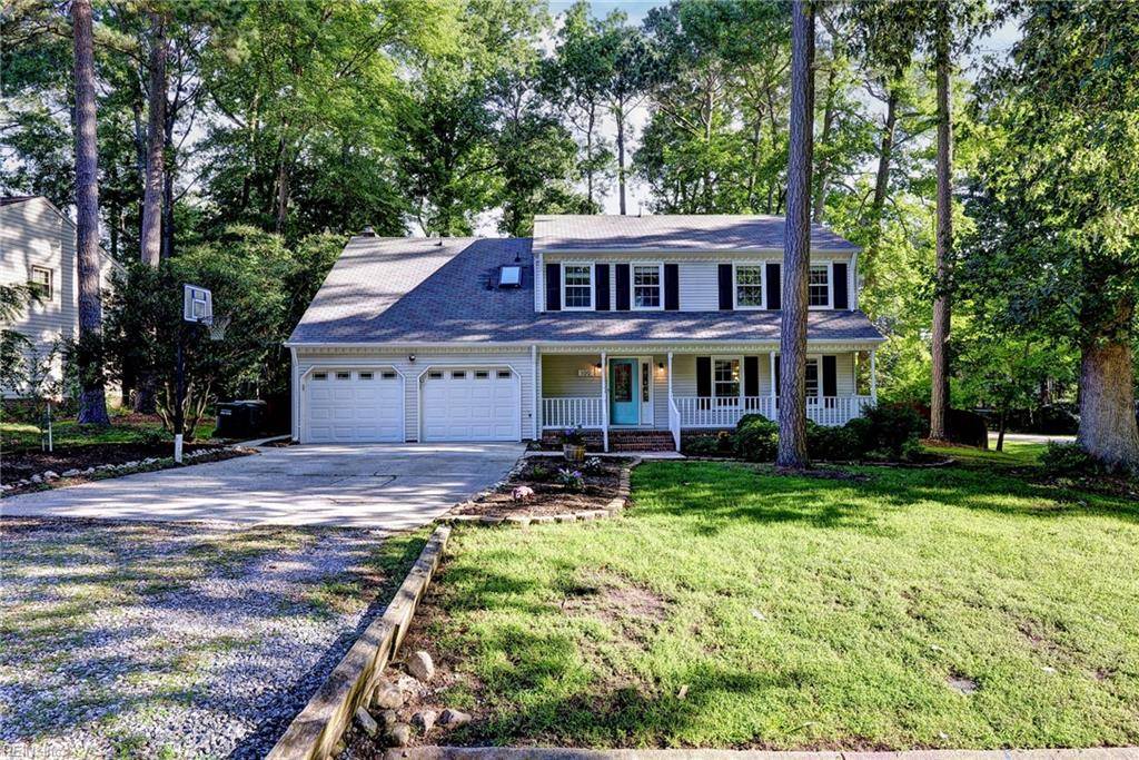 100 Middlewood LN, Yorktown, VA 23692