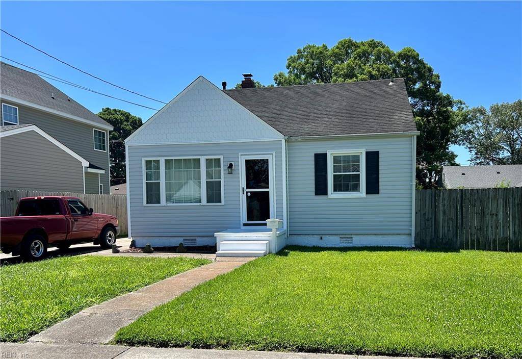 806 Hughes AVE, Chesapeake, VA 23324