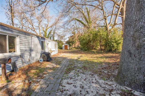 1824 Parkview AVE, Norfolk, VA 23503