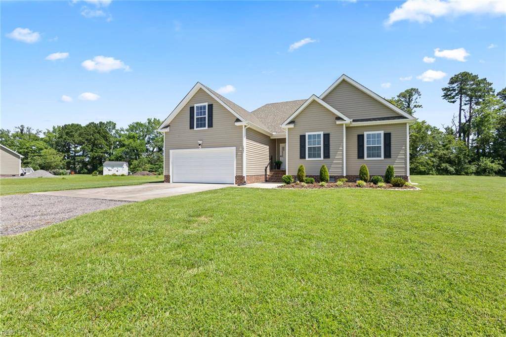 1847 Tulls Creek RD, Moyock, NC 27958