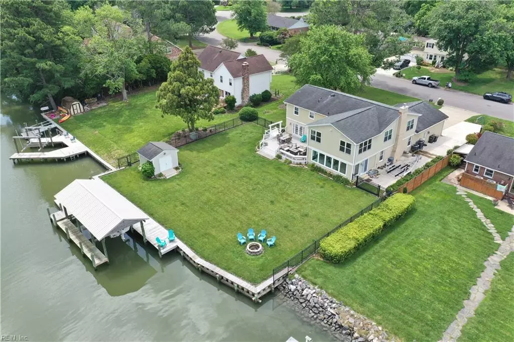 Poquoson, VA 23662,122 Freemoor DR