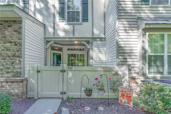507 Marsh Hawk TRL, Carrollton, VA 23314