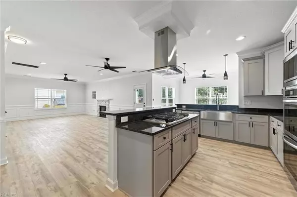 115 Pescara LN, Newport News, VA 23601