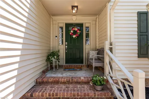 Chesapeake, VA 23320,1005 Fairway DR
