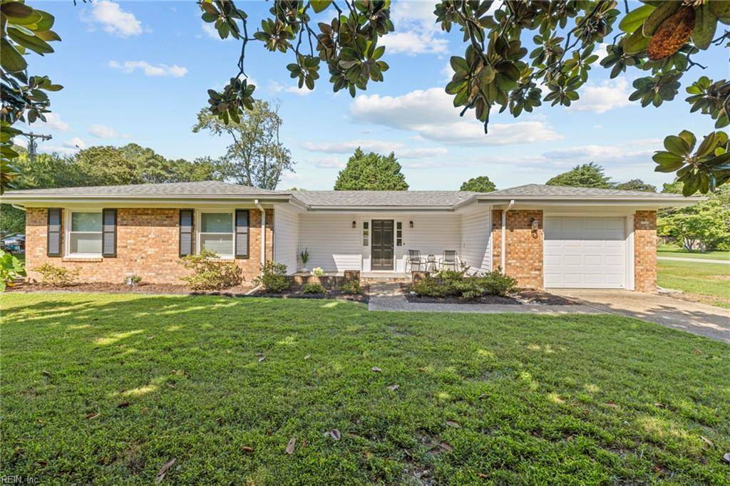 1501 N Horseshoe CIR, Virginia Beach, VA 23451
