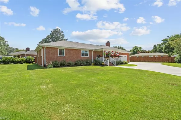 528 Giles DR, Chesapeake, VA 23322
