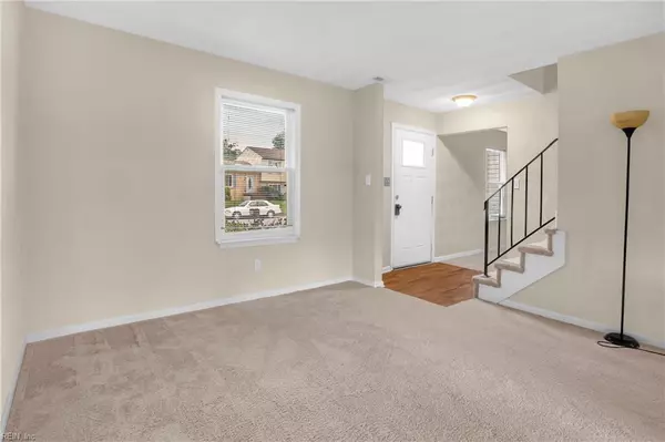 Portsmouth, VA 23703,3713 Woodmere DR