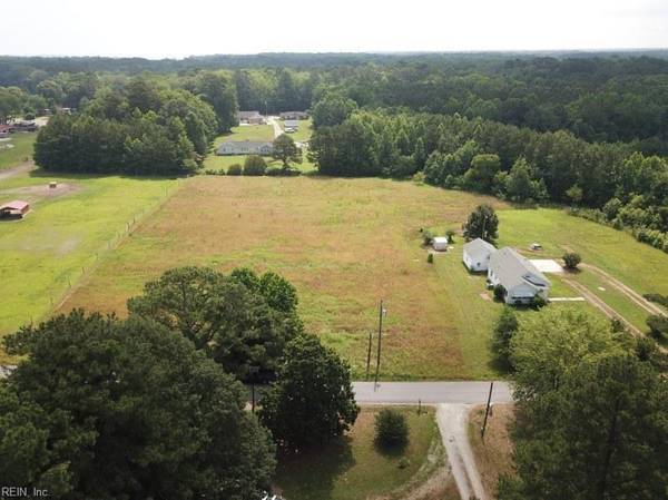 2 AC Ebenezer Church RD, Cobbs Creek, VA 23035