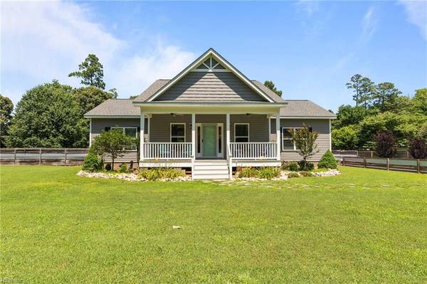 3884 Laurellye LN, Hayes, VA 23072