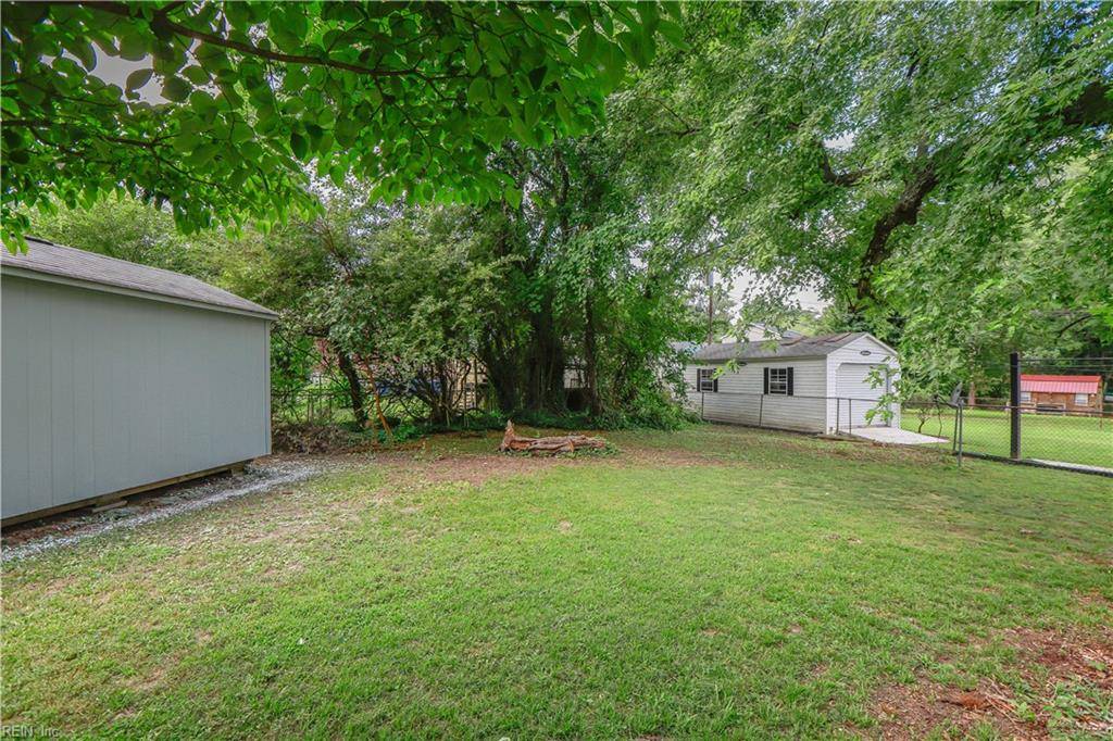Williamsburg, VA 23185,106 Oakmont CIR