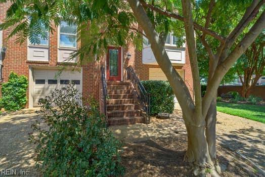 2 Miles Cary MEWS, Hampton, VA 23669