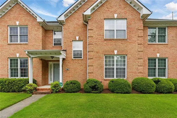 929 Stanhope GDNS, Chesapeake, VA 23320