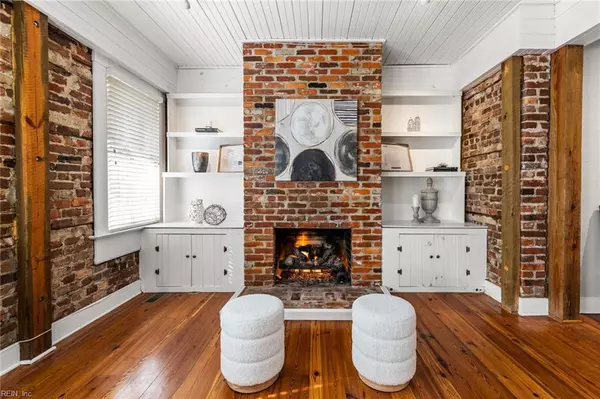 Norfolk, VA 23510,425 W York ST