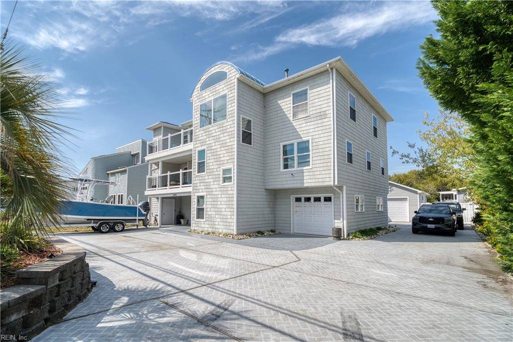 2805 Sandpiper RD, Virginia Beach, VA 23456