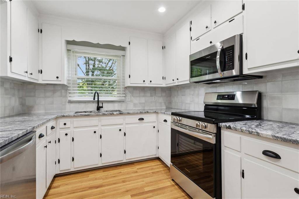 Hampton, VA 23666,115 Marcella RD