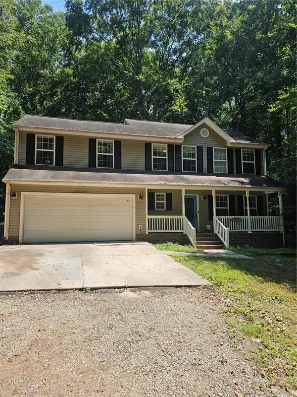 5679 Hickory Fork RD, Gloucester, VA 23061