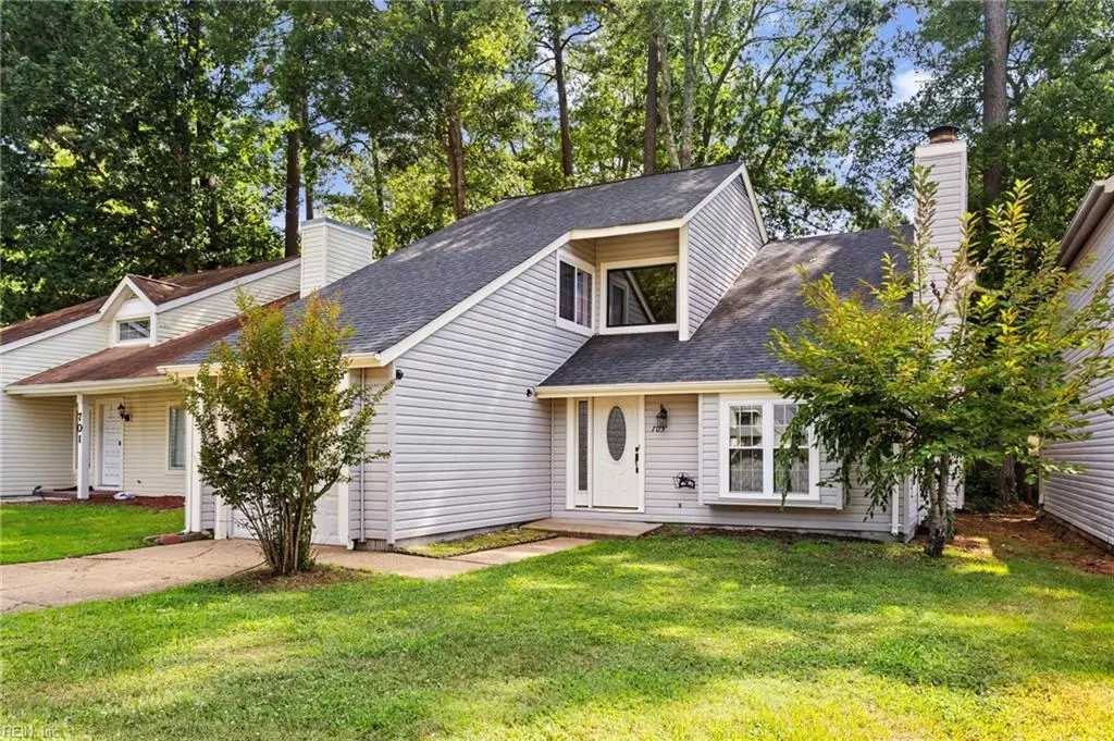 Newport News, VA 23608,703 Longleaf LN
