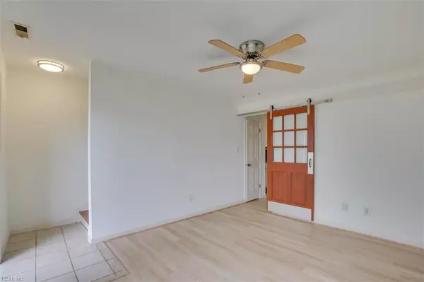 Newport News, VA 23602,152 Jenness LN #A