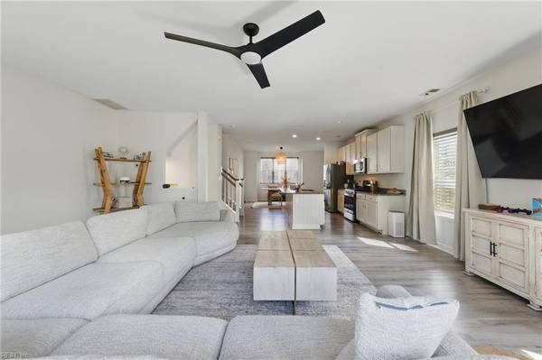 2000 Laycock LN #100, Suffolk, VA 23435